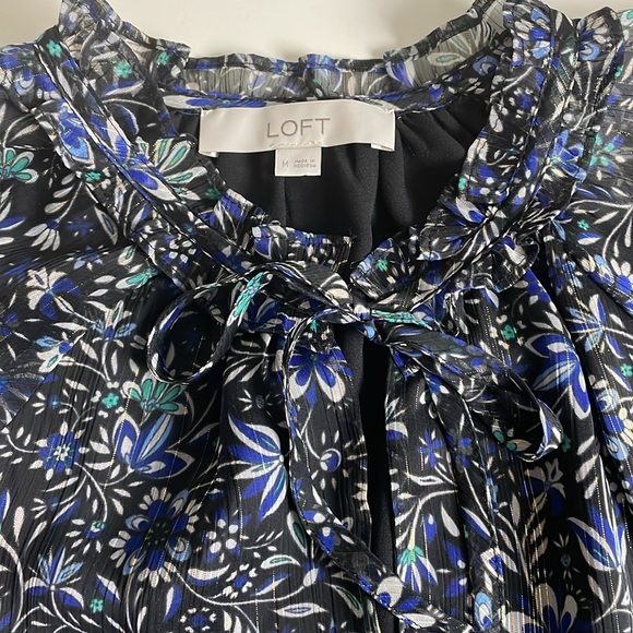 Loft Black-Blue-Green-Gray Flower Print Lined Sheer Long Sleeve Tunic- Medium - Picture 10 of 16